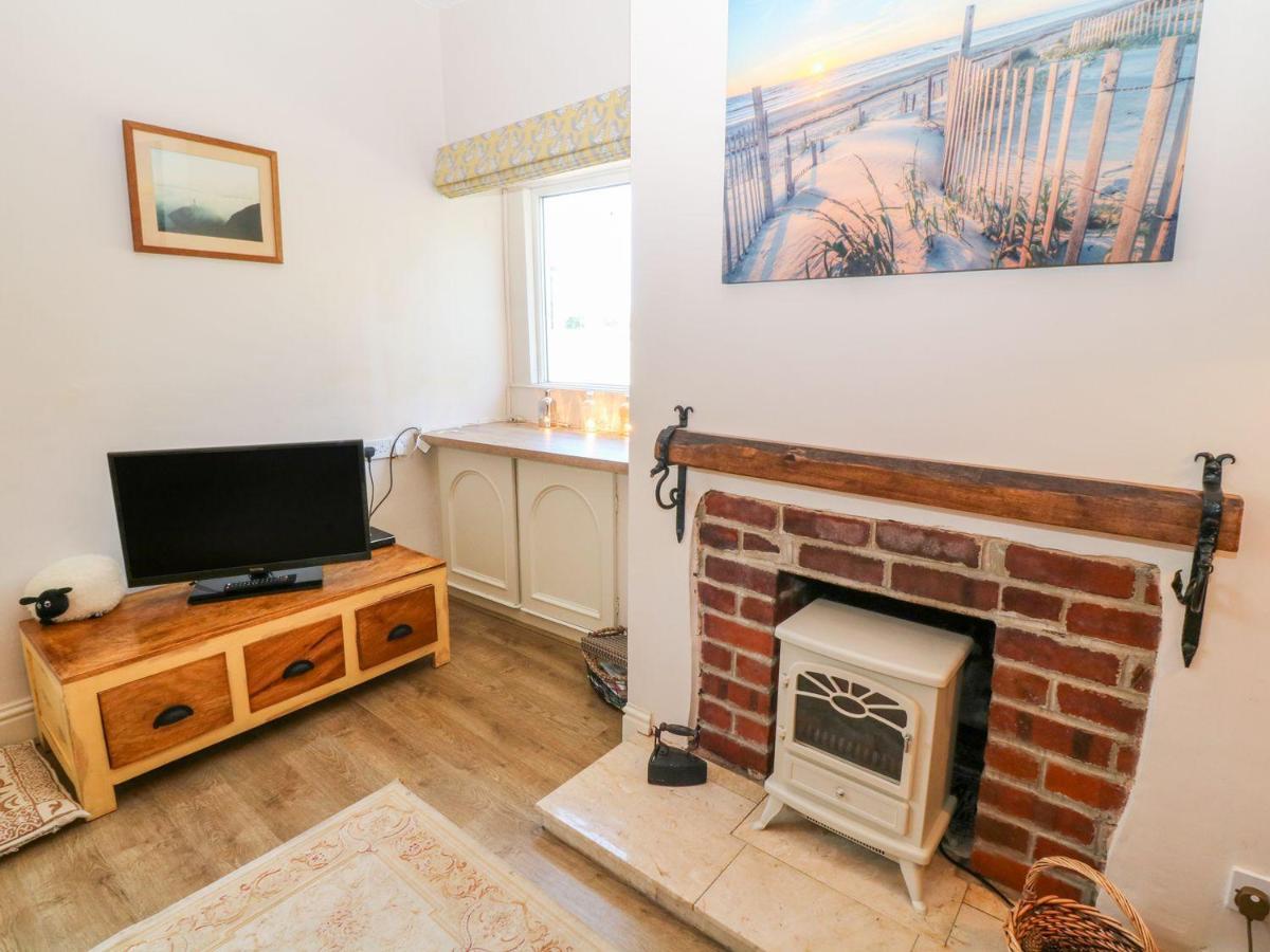 Charming 2 Bed House Near Rhoscolyn Discounts For Βίλα Holyhead Εξωτερικό φωτογραφία